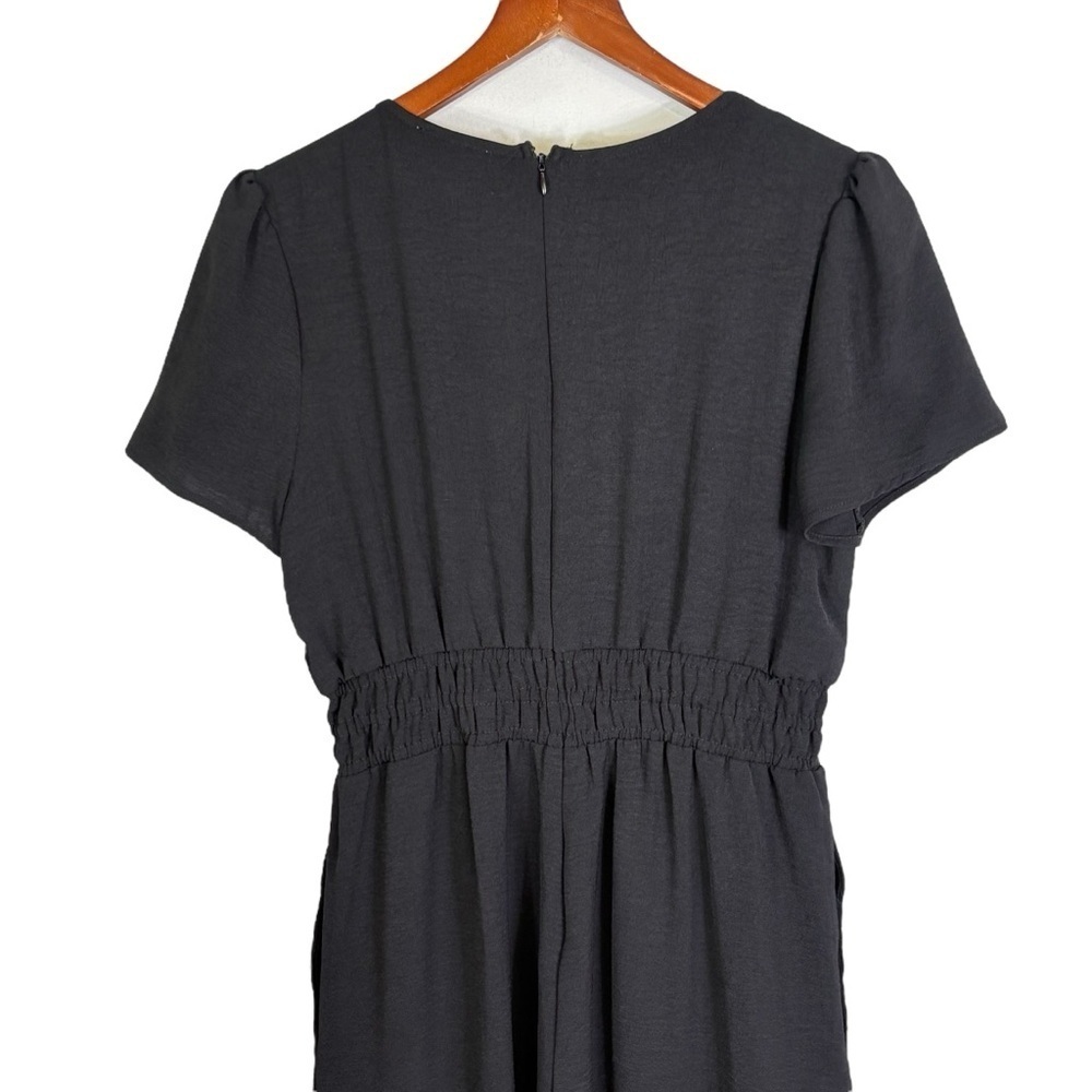Tahari ASL Black Jumpsuit Size M Short Sleeve Elastic Waist Pockets 28” Inseam - Picture 4 of 12